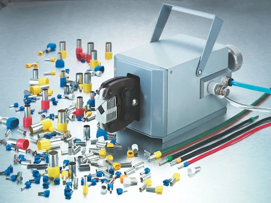 Pneumatyczny Zagniatanie Terminali Maszyna 6-4 - Przenośne narzędzia do zagniatania